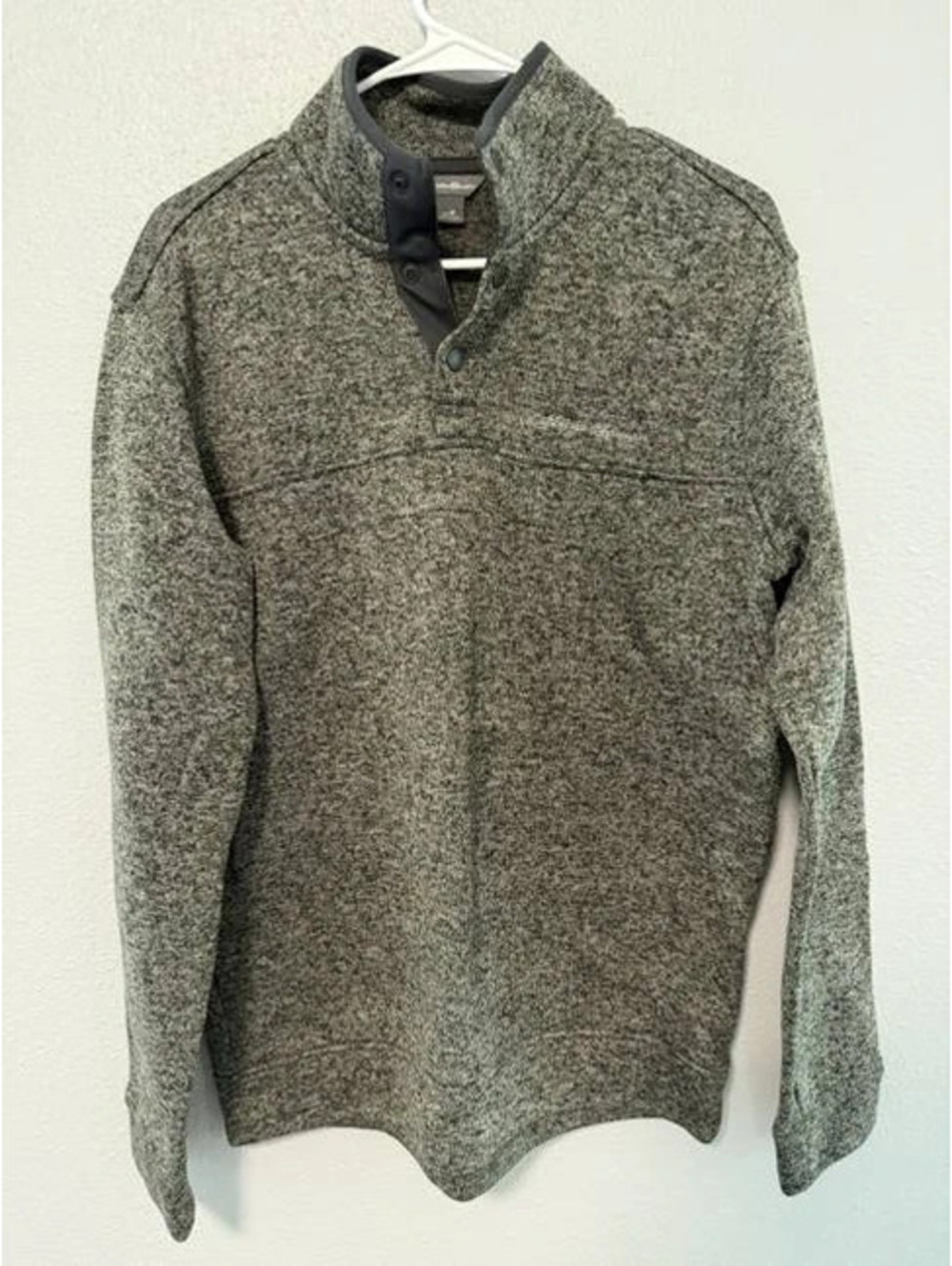 #6093 Eddie Bauer Men’s Gray Marled Quarter Zip Pullover Size M